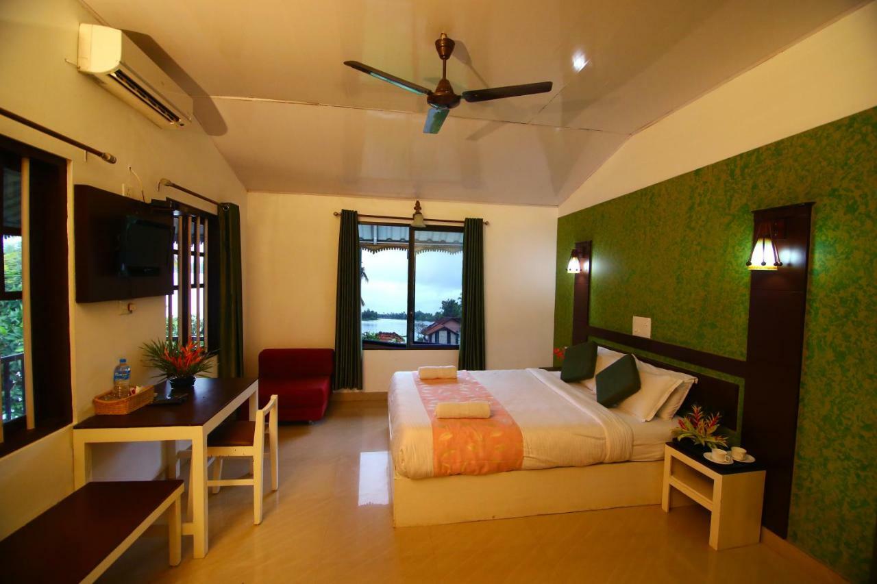Green Palace Ayurveda Resort, Alleppey Alappuzha Exterior foto