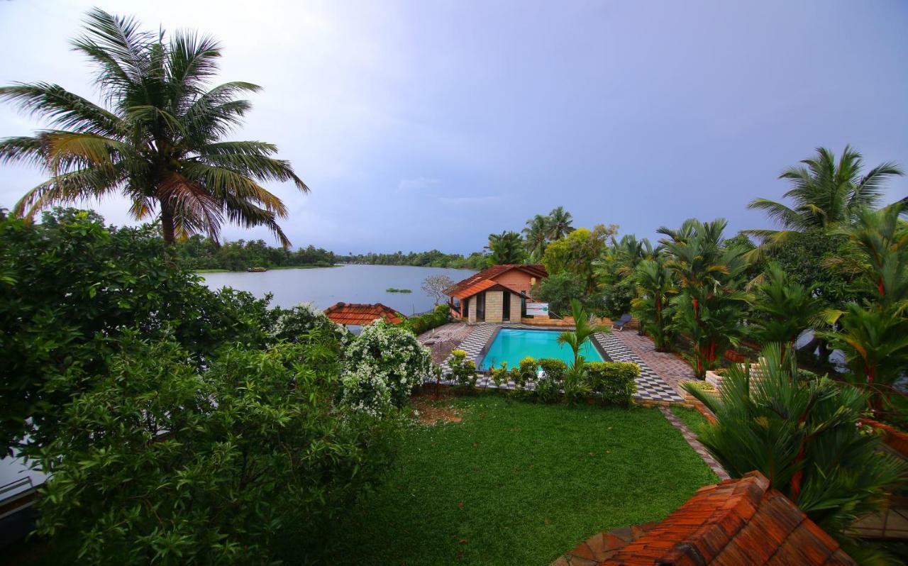 Green Palace Ayurveda Resort, Alleppey Alappuzha Exterior foto